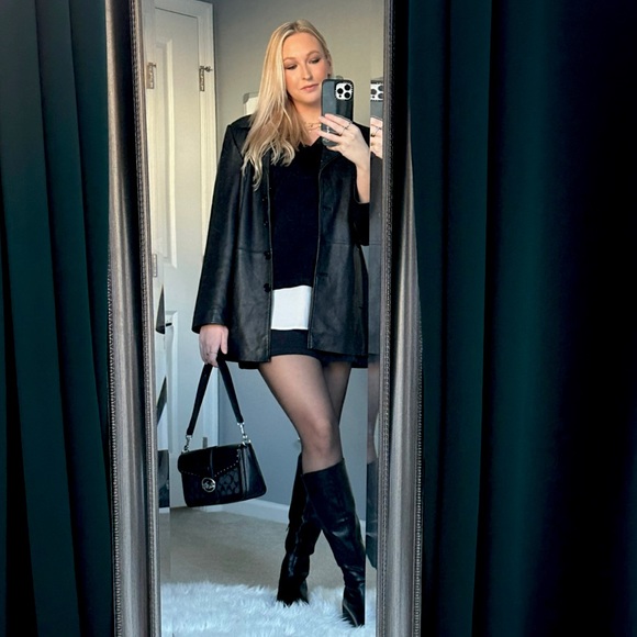 Welcome To My Closet ❤️ - Picture 1 of 1